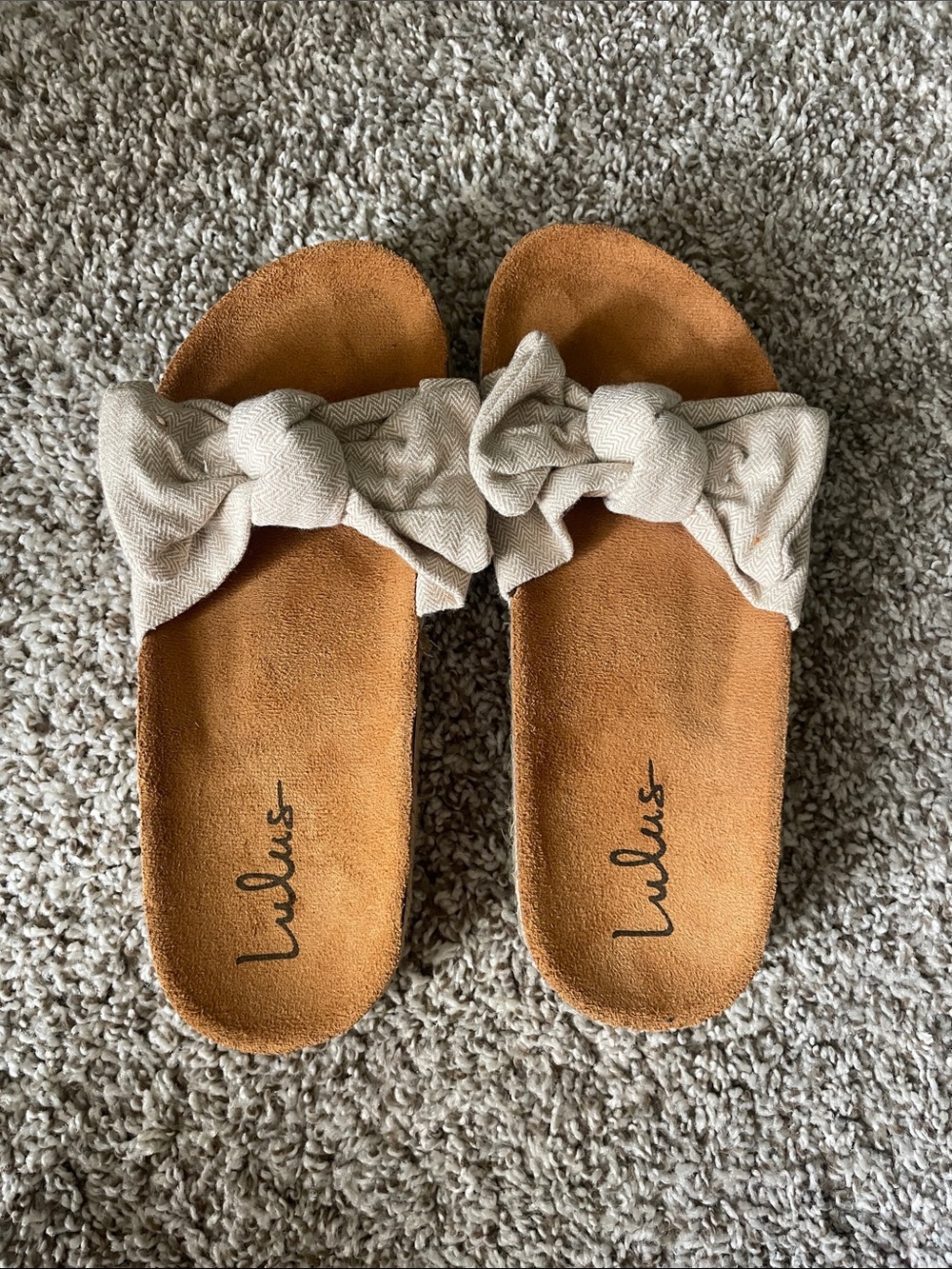[NWT] Lulu's Cream Knotted Slide Sandals with Tan Footbed